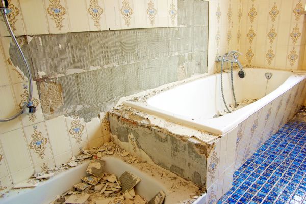 Bathtub Demolition in Palatine