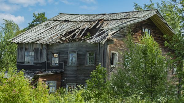 Cottage Demolition in Palatine